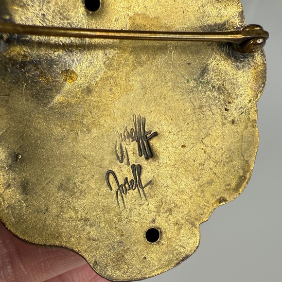 Vintage Joseff of Hollywood Tiger Head Repoussé Brooch - Picture 14 of 15